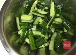 爽口麻香腌黄瓜的做法图解6