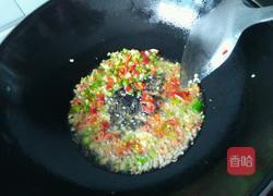 酸菜炒辣椒的做法图解3