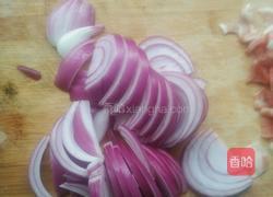洋葱炒肉的做法图解3