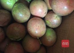 柠檬百香果汁的做法图解2