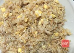 鸡蛋瘦肉炒饭的做法图解7
