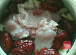 红枣枸杞子当归汤的做法图解3