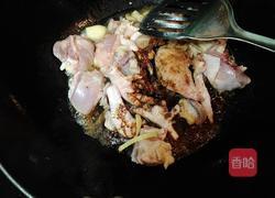 海带焖鸡块的做法图解4