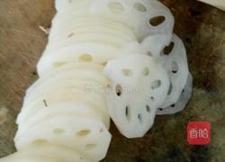 糖醋藕片的做法图解1