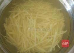 土豆丝鸡蛋饼的做法图解1