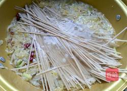 酸菜绿豆面的做法图解9