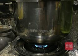 红菇老鸭汤的做法图解4