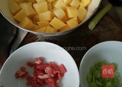 土豆泥盖饭的做法图解1
