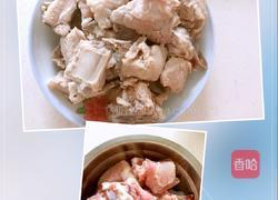 土豆烧排骨的做法图解1