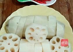 莲藕排骨汤的做法图解3