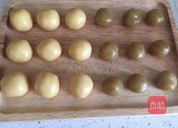 莲蓉蛋黄月饼的做法图解12