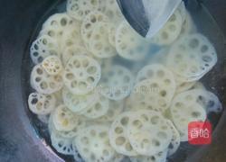 凉拌藕片的做法图解3