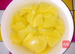 青椒炒土豆片的做法图解3