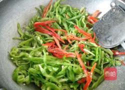 青椒炒肉的做法图解5