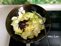 手撕包菜家常做法不要蚝油 MjUwX2MxXzA