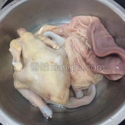 怎么挑选猪肚比较好 MjUwX2MxXzA