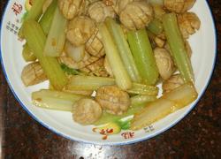 西芹炒肉丸