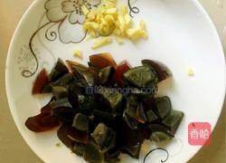 港式皮蛋瘦肉粥的做法图解3
