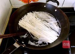 怪味鸡丝凉面的做法图解6