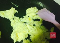毛豆炒鸡蛋的做法图解5