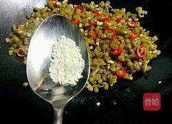酸豆角炒鸡蛋的做法图解13