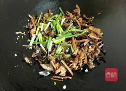 茶树菇烧木耳的做法图解7