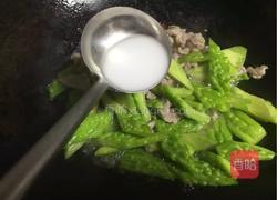 苦瓜炒猪肉的做法图解11