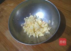 蒜蓉粉丝蒸扇贝的做法图解2