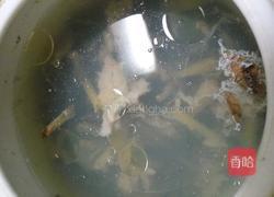 瘦肉丝炖老蛏的做法图解9