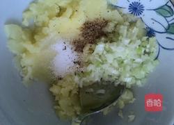 炸土豆丸子的做法图解3