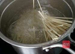 拌面条的做法图解2