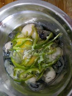 生蚝的家常做法及清洗 MjUwX2MxXzA