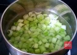 芹菜炒牛肉的做法图解4