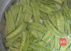 荷兰豆炒肉的做法图解1