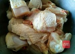 鸡腿炖香菇的做法图解2