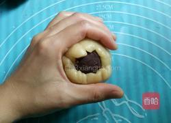 豆沙双黄月饼的做法图解12