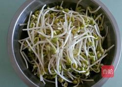 清炒黄豆芽的做法图解1
