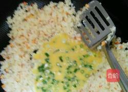 绿豆芽蛋炒饭的做法图解12