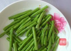 豆角烧茄子的做法图解1