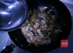 香菇鸡肉的做法图解9