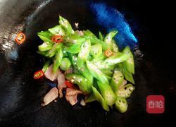 黄秋葵炒肉的做法图解5