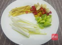 蒸鲈鱼的做法图解2