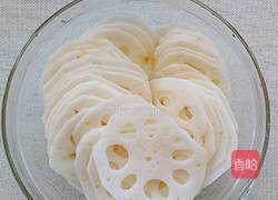 凉拌麻辣藕片的做法图解1