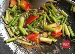 芹菜猪肝的做法图解3