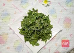 凉拌茼蒿叶的做法图解3