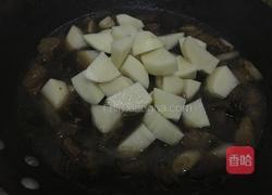 土豆炖牛腩的做法图解12