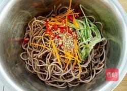 凉拌荞麦面的做法图解5