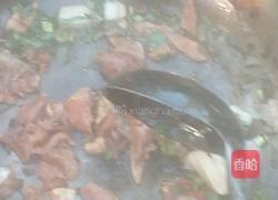 猪肉炖粉条的做法图解3