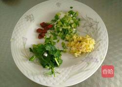 肉丸汤的做法图解2