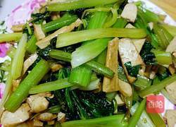 香干炒芹菜的做法图解4